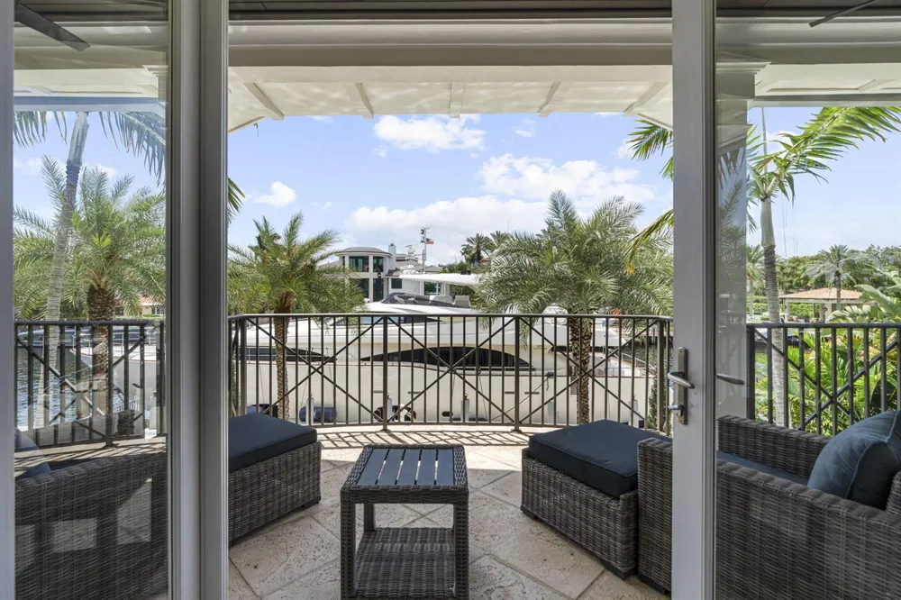 1780 SE 9th Street Fort Lauderdale, FL 33316