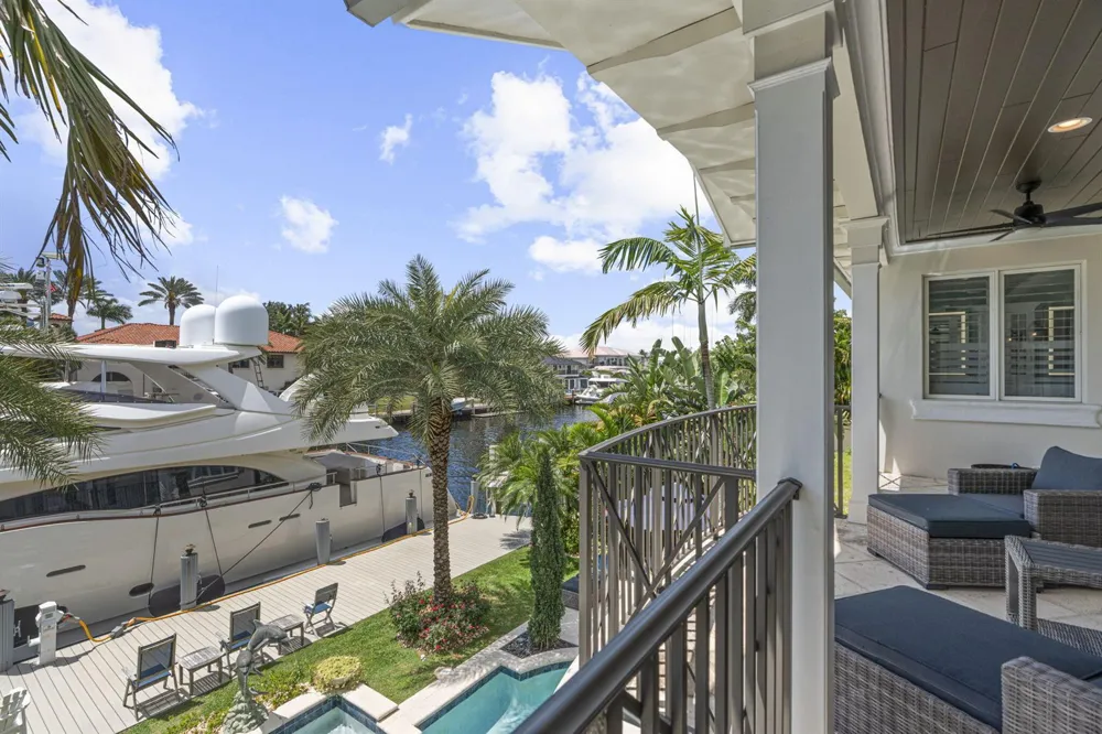 1780 SE 9th Street Fort Lauderdale, FL 33316