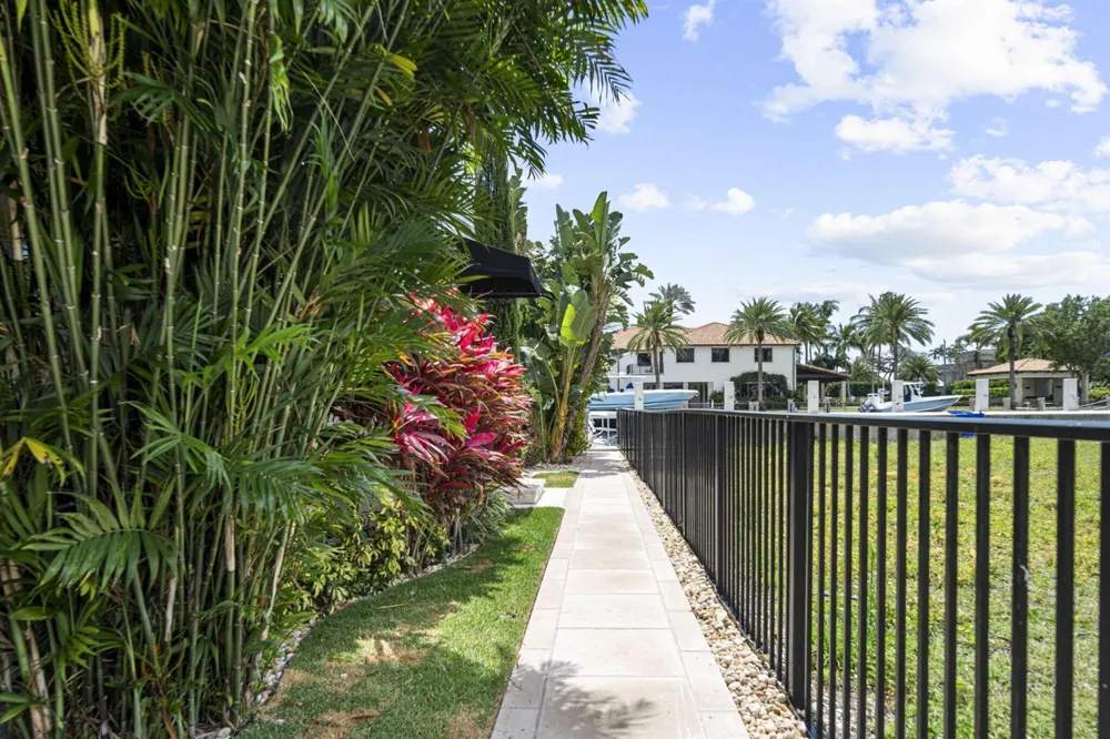 1780 SE 9th Street Fort Lauderdale, FL 33316