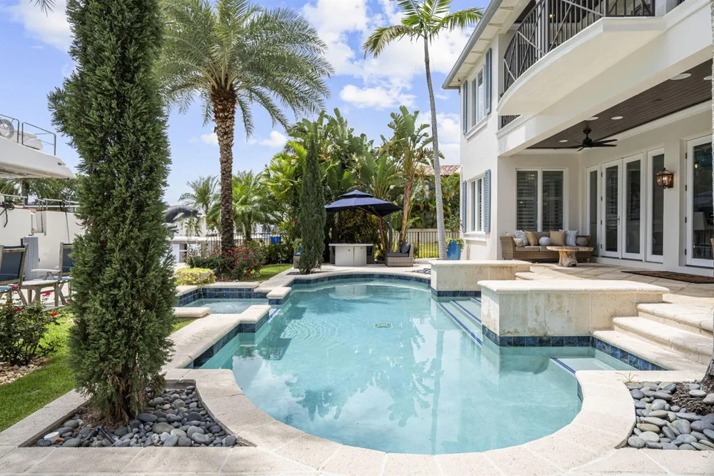 1780 SE 9th Street Fort Lauderdale, FL 33316