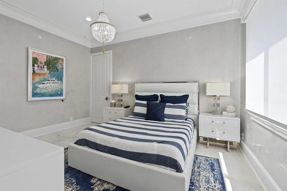 1780 SE 9th Street Fort Lauderdale, FL 33316