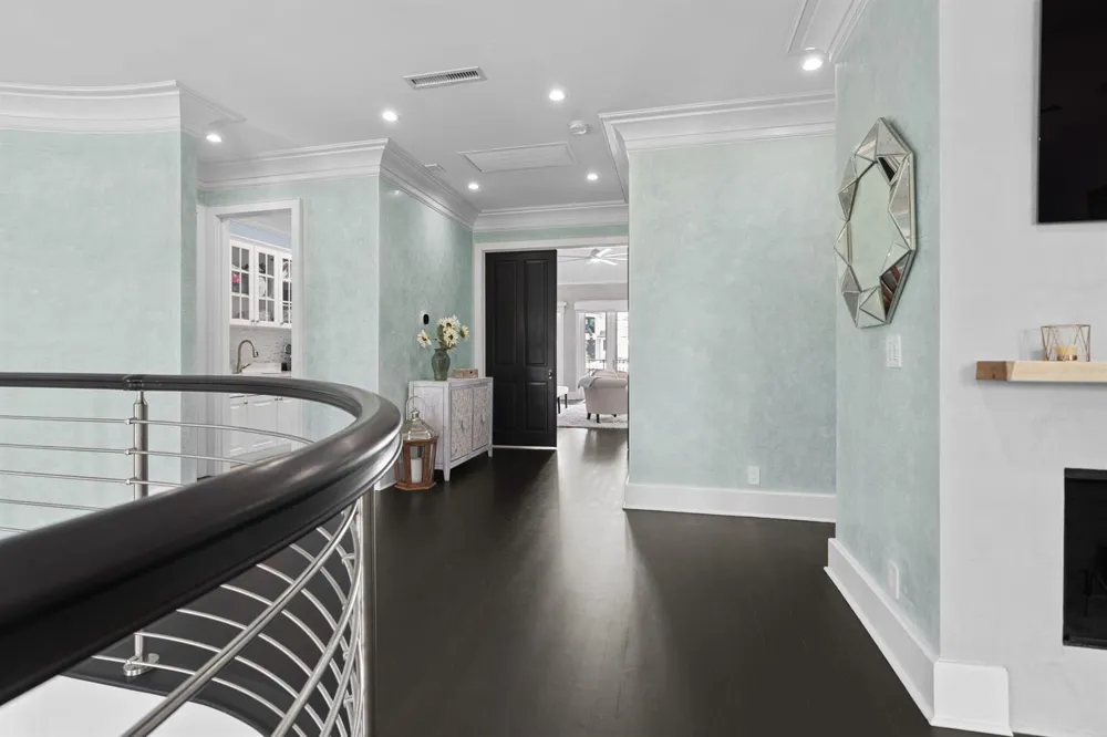 1780 SE 9th Street Fort Lauderdale, FL 33316