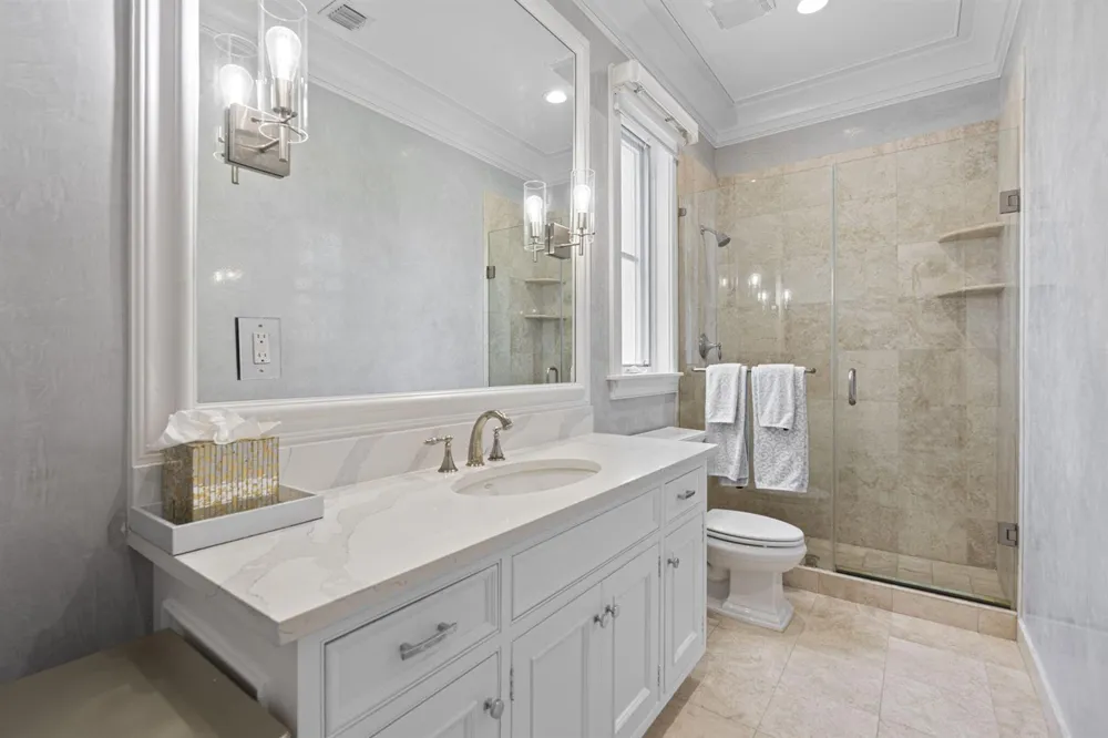 1780 SE 9th Street Fort Lauderdale, FL 33316