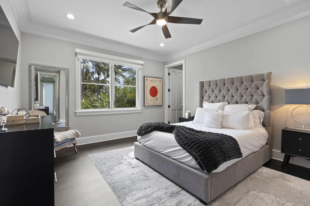 1780 SE 9th Street Fort Lauderdale, FL 33316