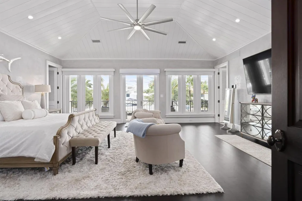 1780 SE 9th Street Fort Lauderdale, FL 33316