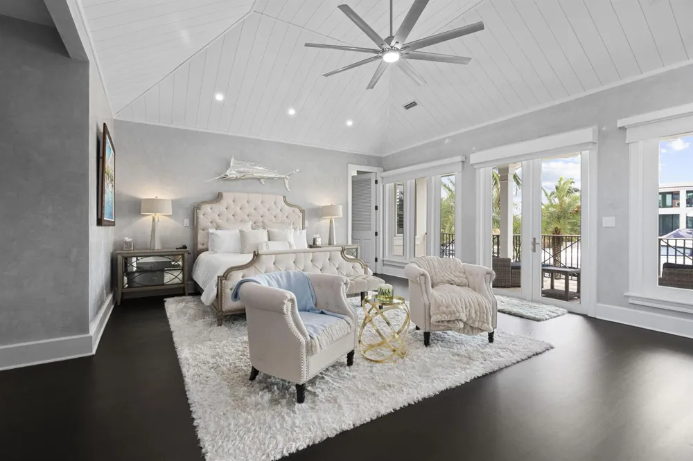 1780 SE 9th Street Fort Lauderdale, FL 33316