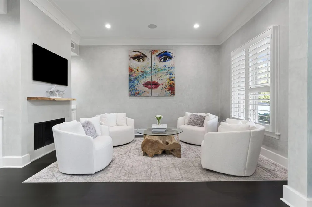 1780 SE 9th Street Fort Lauderdale, FL 33316