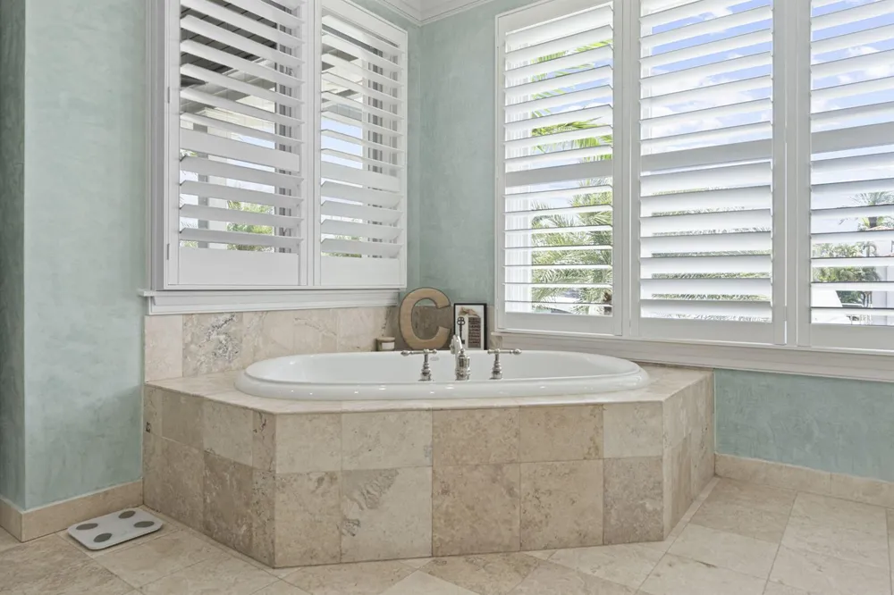 1780 SE 9th Street Fort Lauderdale, FL 33316