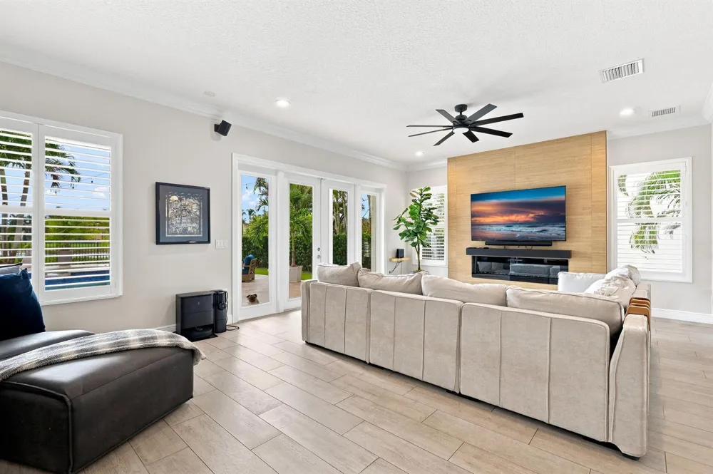 11301 Misty Ridge Way Boynton Beach, FL 33473
