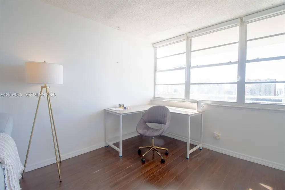 250 174th St #1201 Sunny Isles Beach, FL 33160