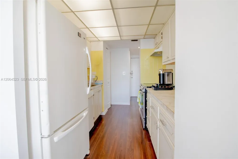 250 174th St #1201 Sunny Isles Beach, FL 33160