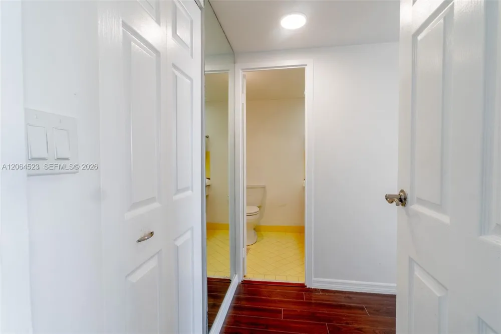 250 174th St #1201 Sunny Isles Beach, FL 33160
