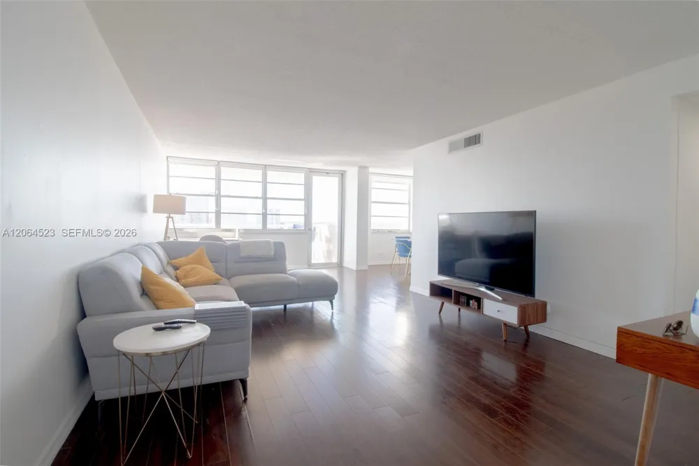 250 174th St #1201 Sunny Isles Beach, FL 33160