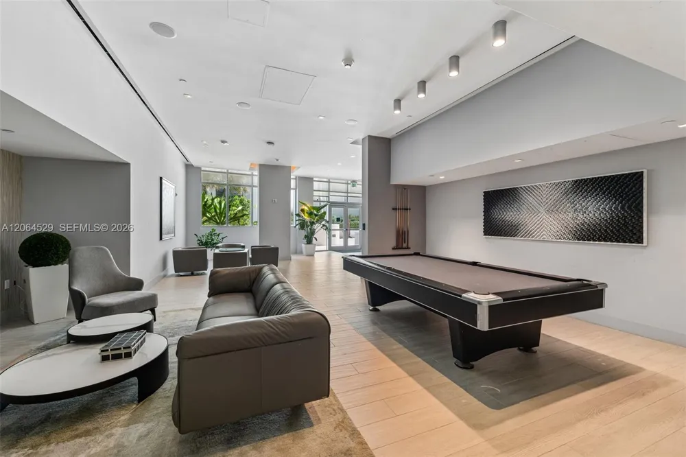 3535 S Ocean Dr #2106 Hollywood, FL 33019