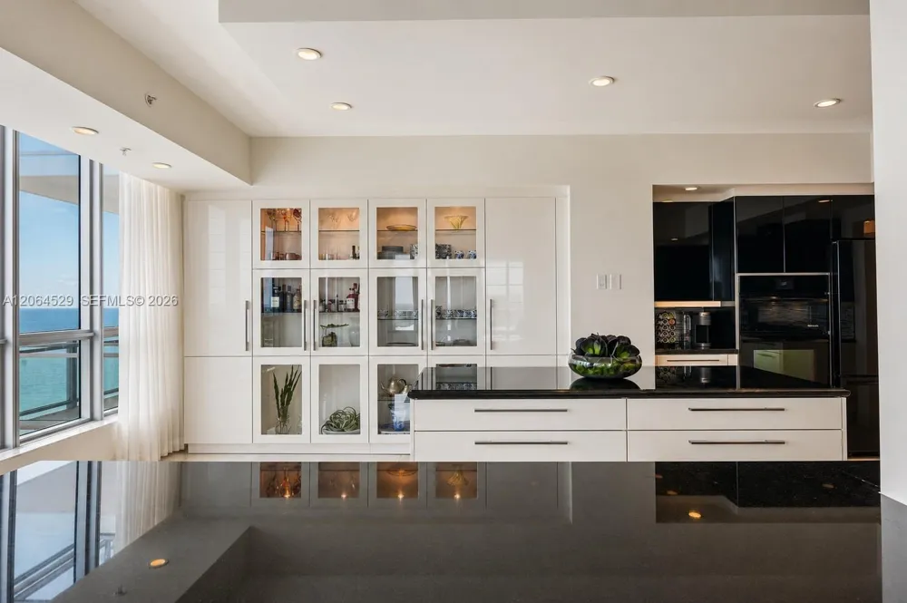 3535 S Ocean Dr #2106 Hollywood, FL 33019