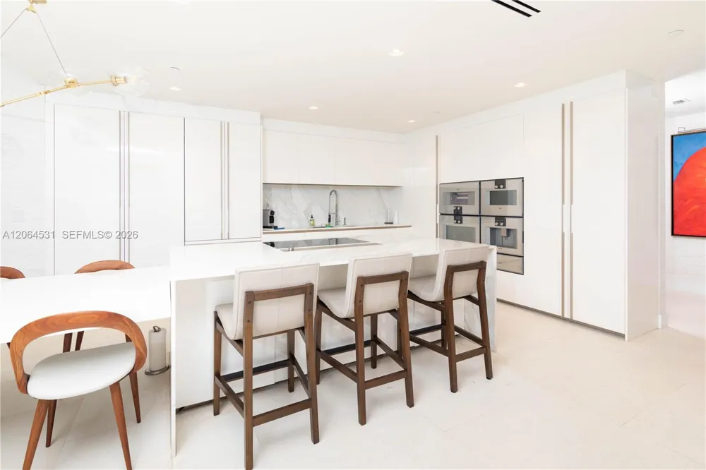 10201 E Collins Ave #1002 Bal Harbour, FL 33154