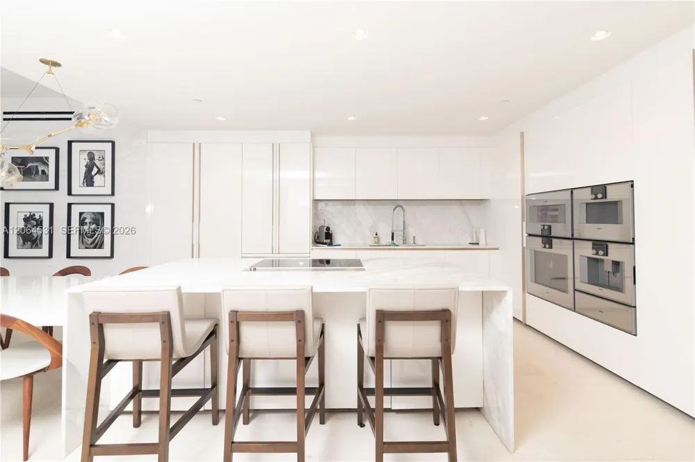 10201 E Collins Ave #1002 Bal Harbour, FL 33154