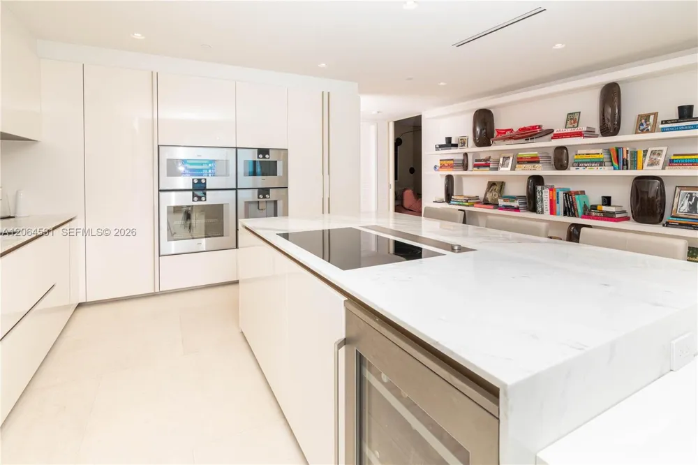 10201 E Collins Ave #1002 Bal Harbour, FL 33154