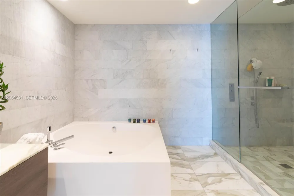 10201 E Collins Ave #1002 Bal Harbour, FL 33154