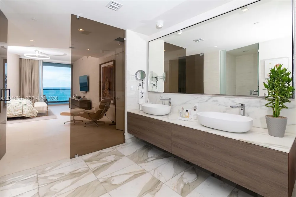 10201 E Collins Ave #1002 Bal Harbour, FL 33154