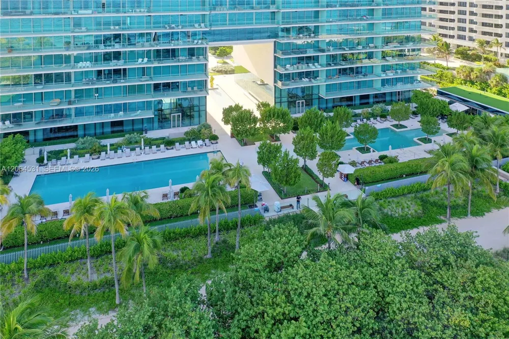 10201 E Collins Ave #1002 Bal Harbour, FL 33154