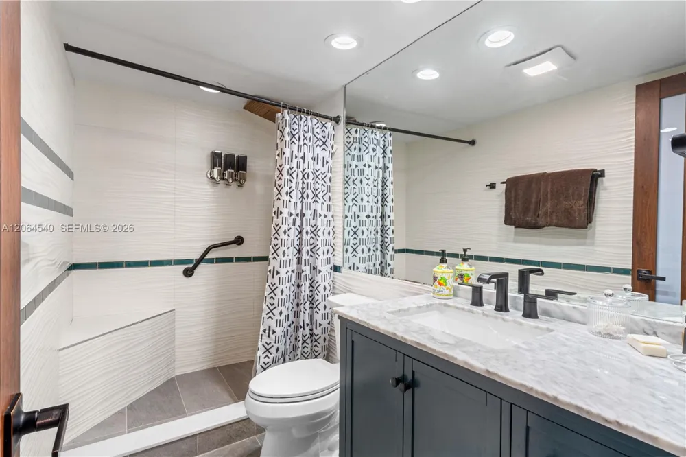 2601 S Roosevelt Blvd #103C Key West, FL 33040