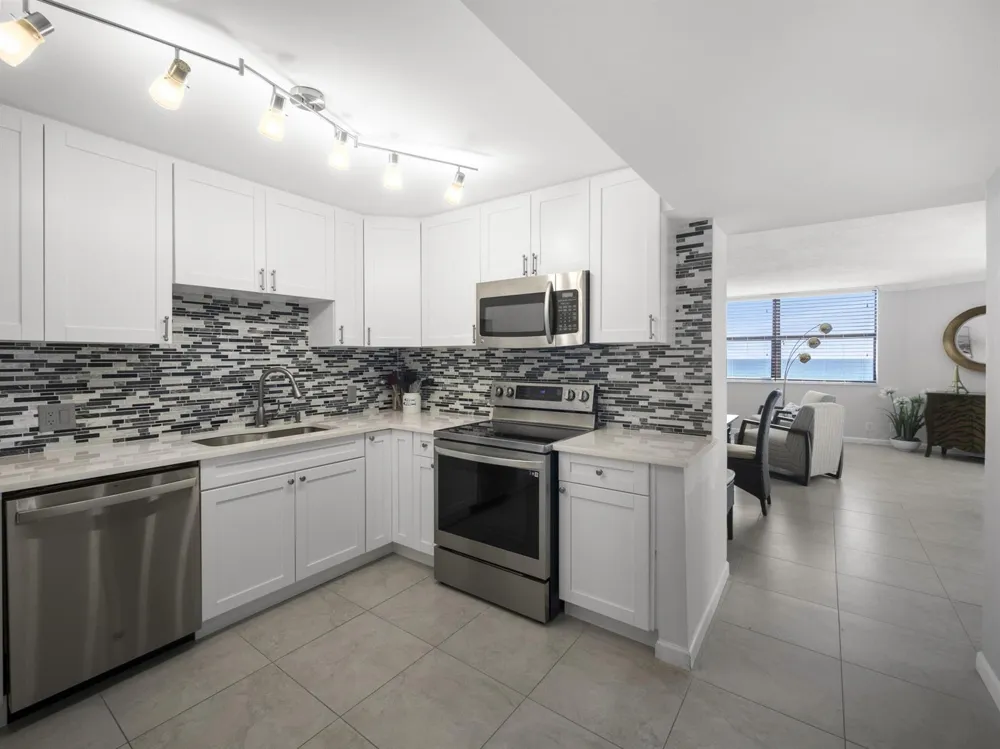 5420 Ocean Drive #502 Riviera Beach, FL 33404