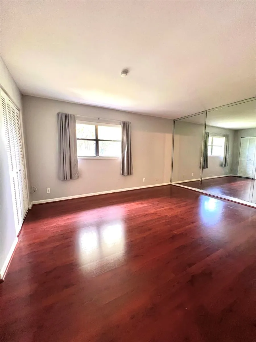 4103 NE 21st Terrace Lighthouse Point, FL 33064