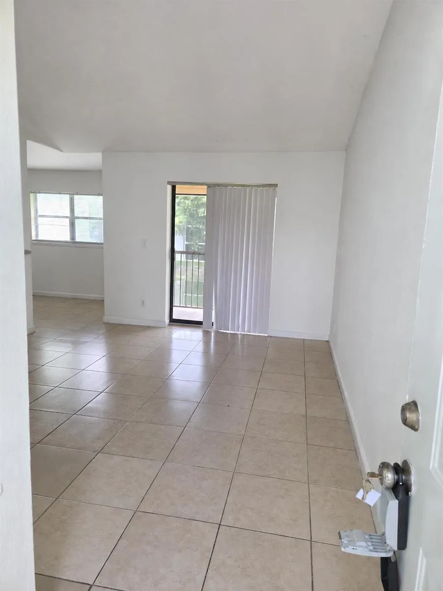 4088 NW 87TH AVENUE #4088 Sunrise, FL 33351