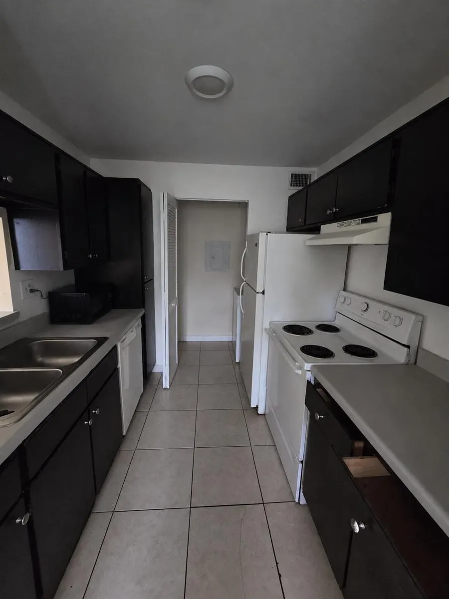 4088 NW 87TH AVENUE #4088 Sunrise, FL 33351