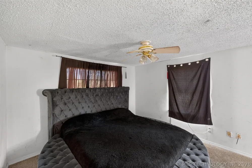 1402 E Hayes Street Okmulgee, OK 74447