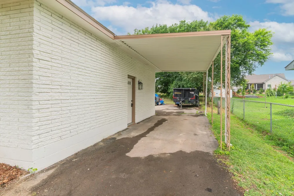 3814 Plantation Dr Hermitage, TN 37076