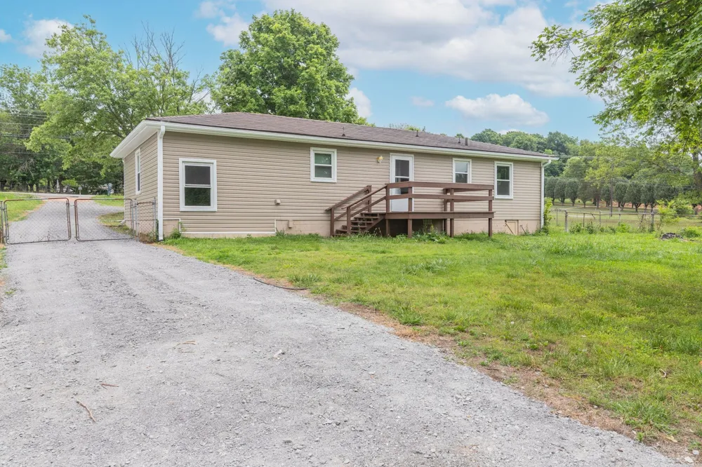 4874 Sparta Pike Watertown, TN 37184
