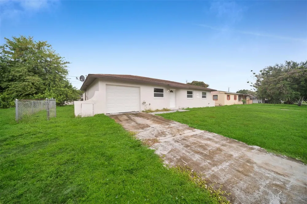 38 ABACO STREET Lehigh Acres, FL 33936