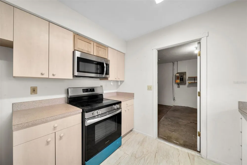 38 ABACO STREET Lehigh Acres, FL 33936