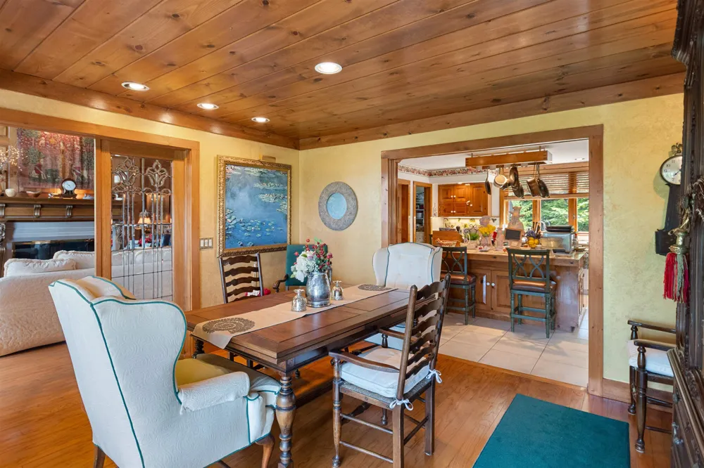 13515 Cathead West Leelanau Township, MI 49670