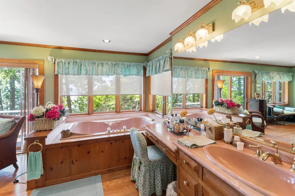 13515 Cathead West Leelanau Township, MI 49670