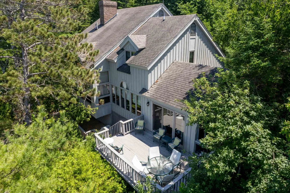 13515 Cathead West Leelanau Township, MI 49670