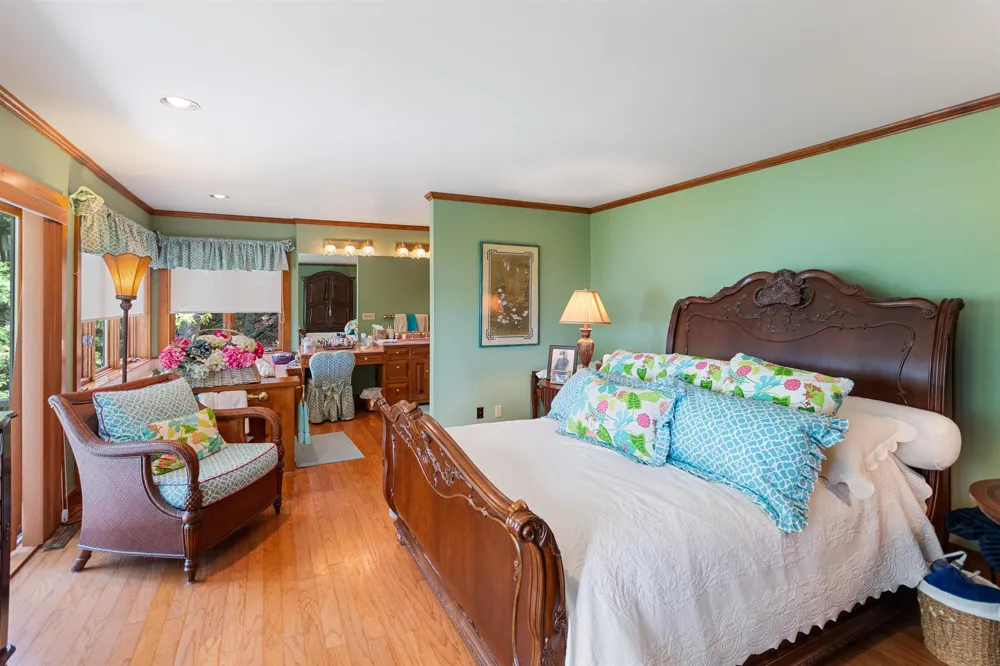 13515 Cathead West Leelanau Township, MI 49670