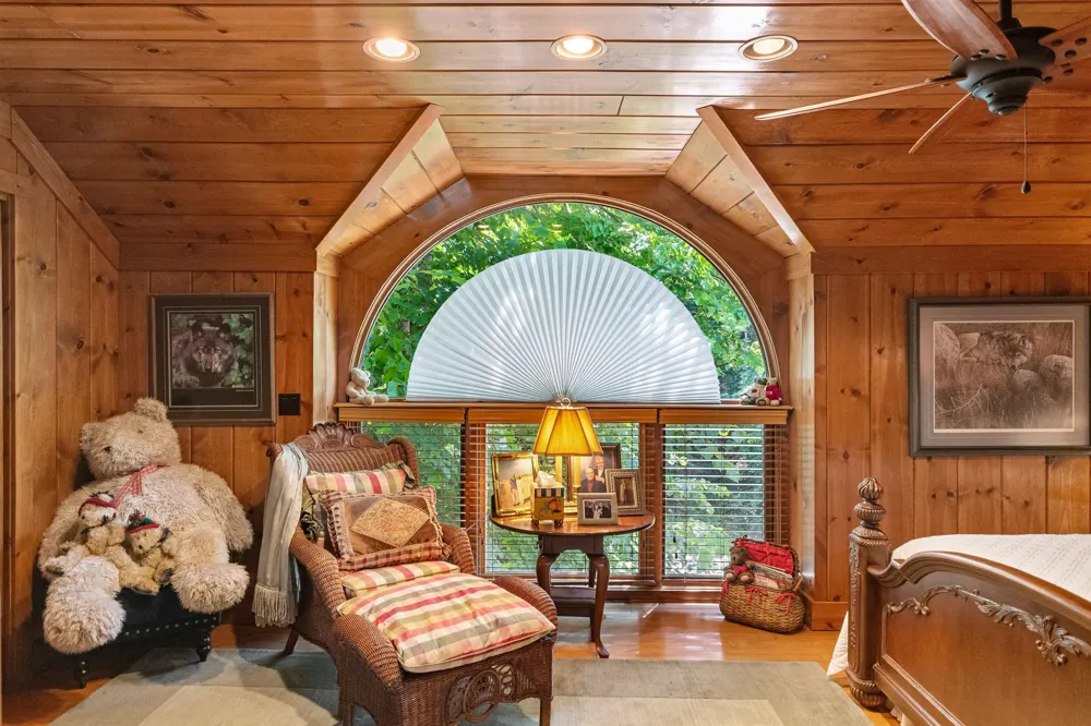 13515 Cathead West Leelanau Township, MI 49670