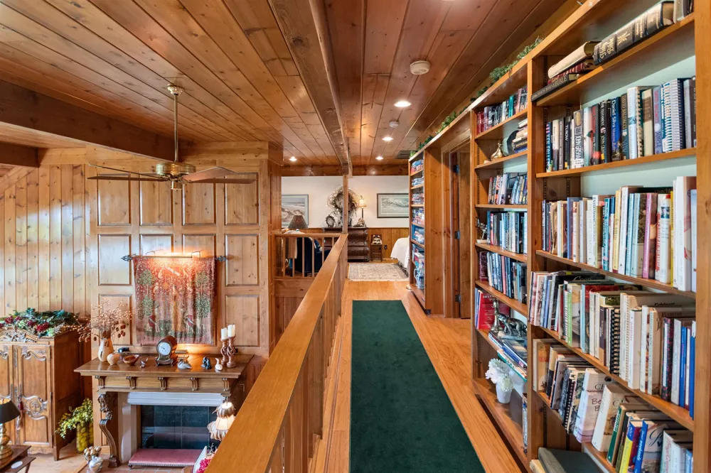 13515 Cathead West Leelanau Township, MI 49670