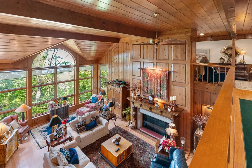 13515 Cathead West Leelanau Township, MI 49670