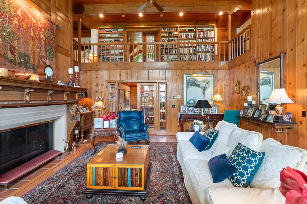 13515 Cathead West Leelanau Township, MI 49670