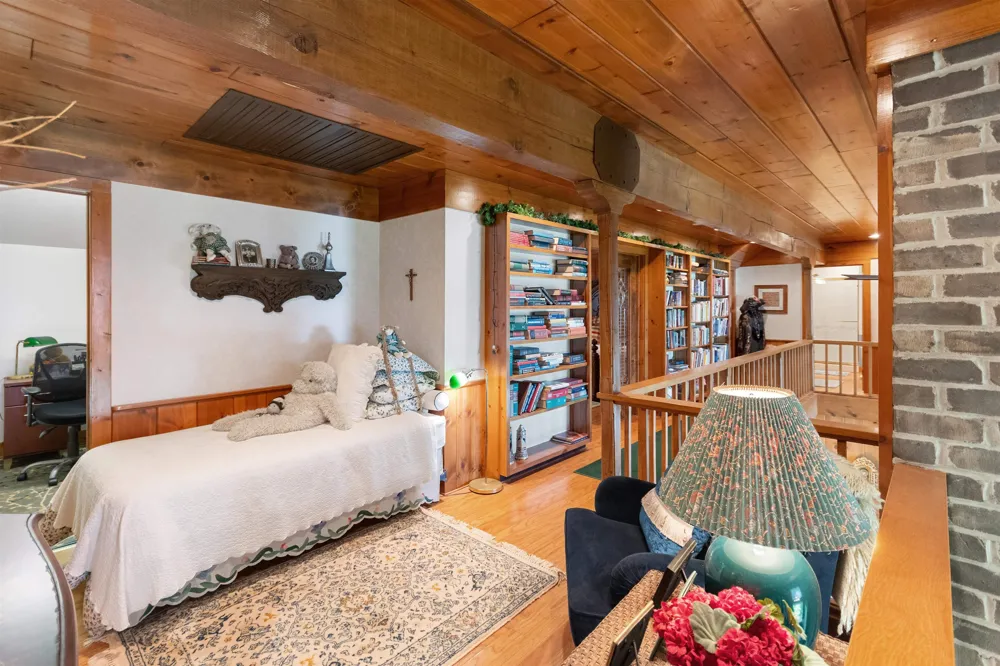 13515 Cathead West Leelanau Township, MI 49670