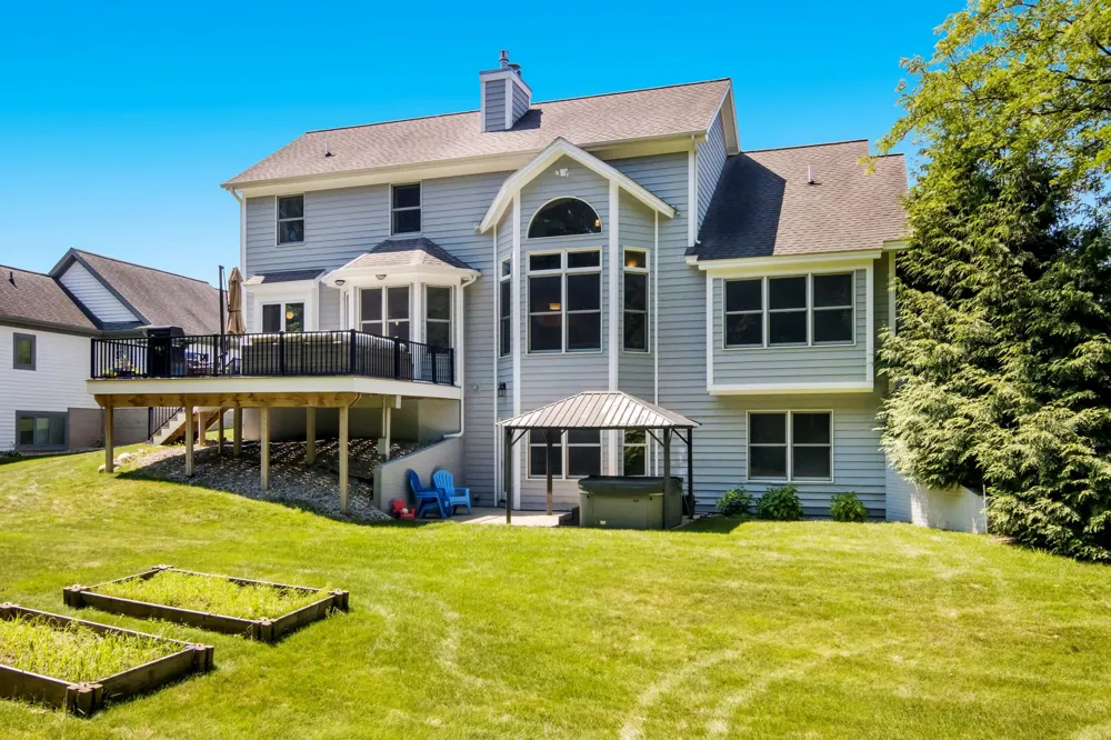 3494 Country Club Drive Garfield Charter Township, MI 49684