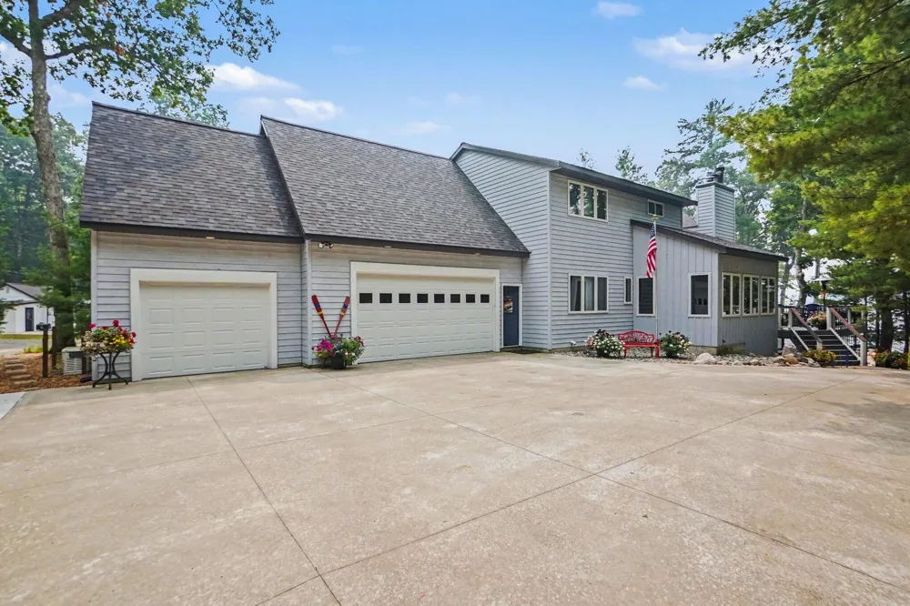 7765 Bayview Shore Drive Lake Township, MI 49304
