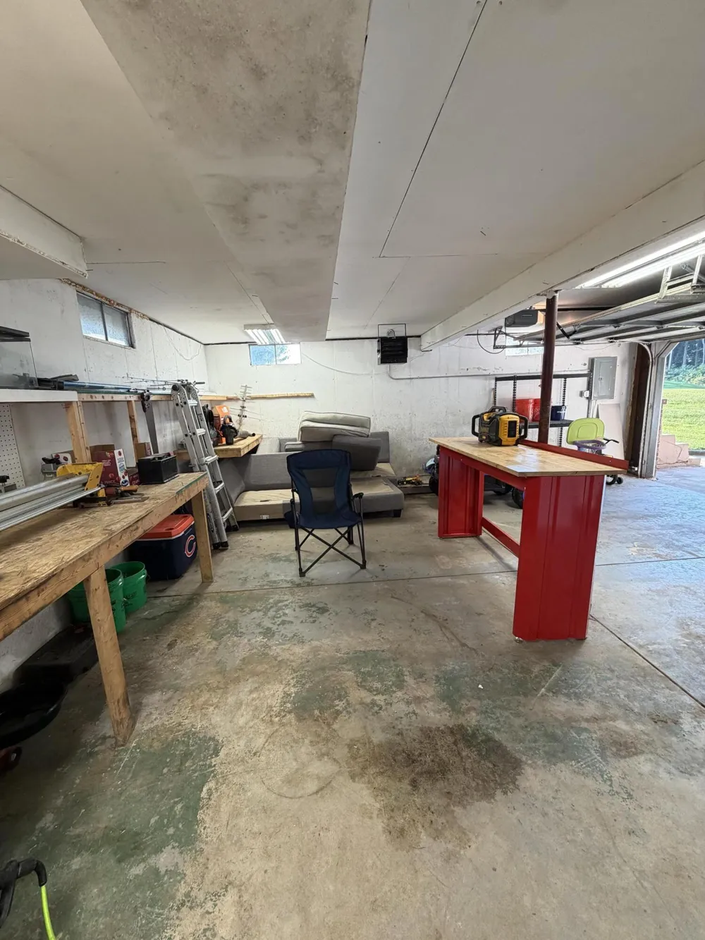 2880 15 Mile Road NW Sparta Township, MI 49345