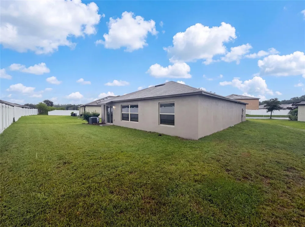 39693 HARVEST CREEK LANE Zephyrhills, FL 33540