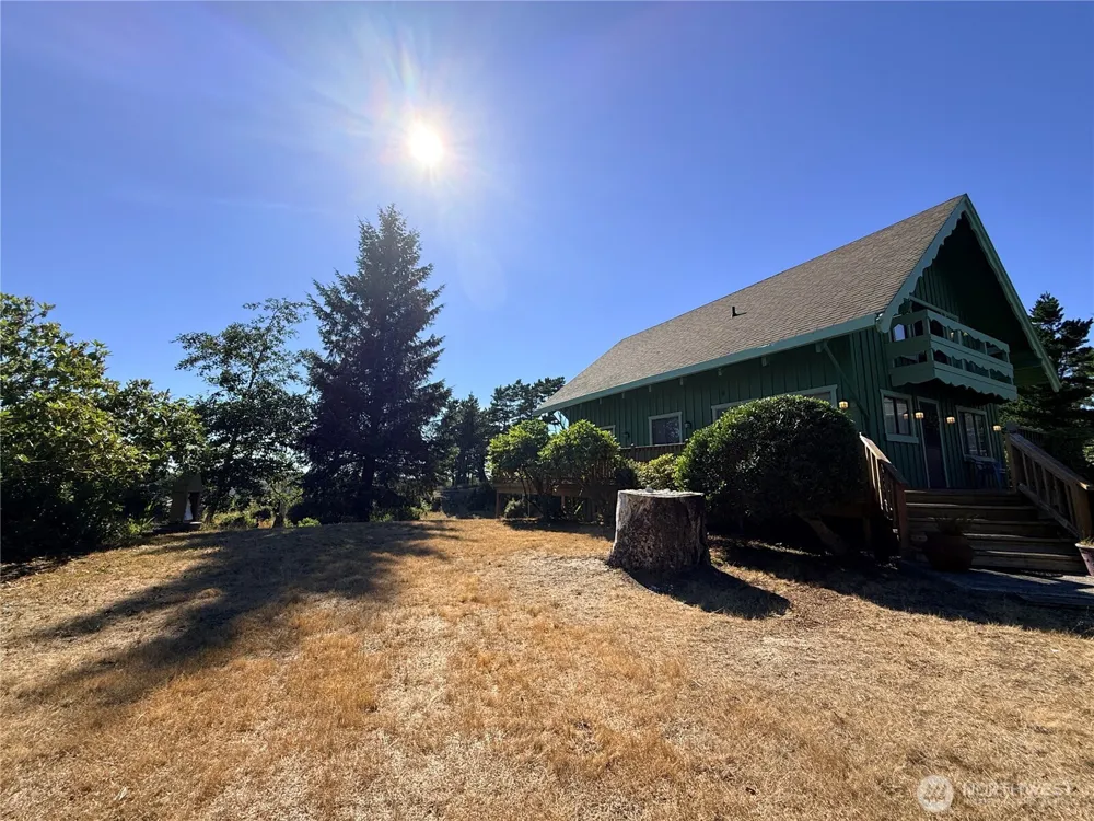 30709 K PLACE Ocean Park, WA 98640
