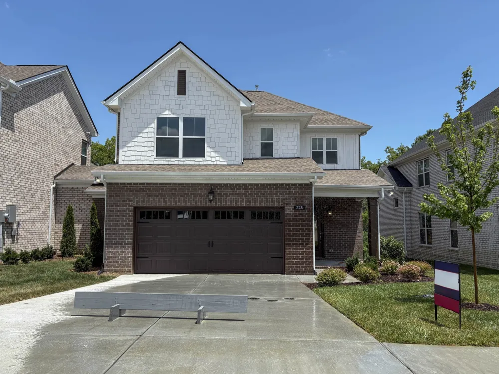 228 Hudson Dr Gallatin, TN 37066